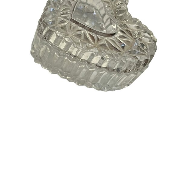 Small Clear Crystal Glass Heart Trinket Jewelry Ring Box with Lid - Picture 2 of 6